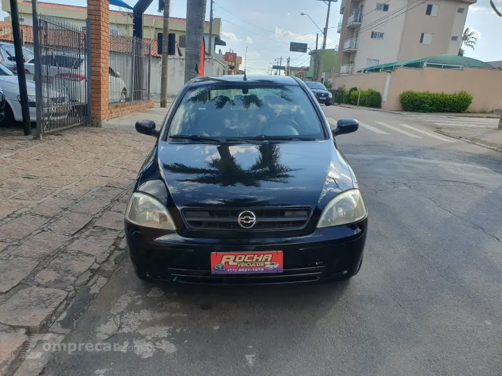 CORSA 1.0 MPFI Maxx Sedan 8V