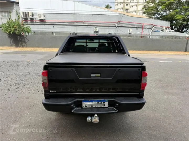 S10 2.4 MPFI Executive 4X2 CD 8V