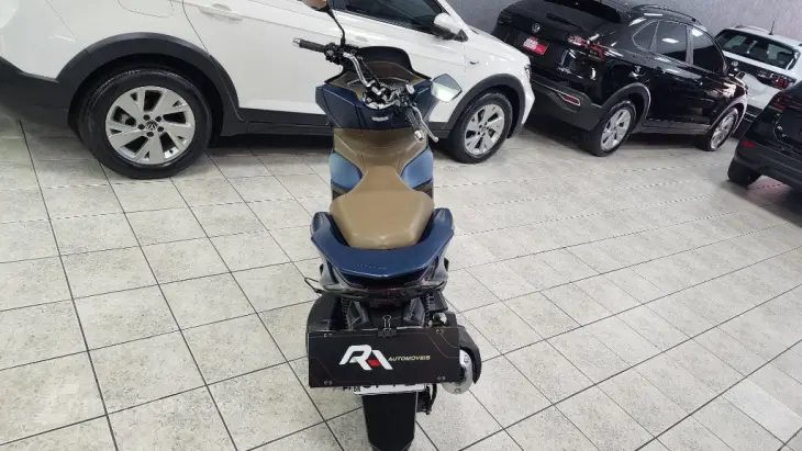 PCX 160 DLX