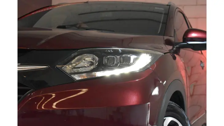 HR-V - 1.8 16V TOURING 4P AUTOMÁTICO