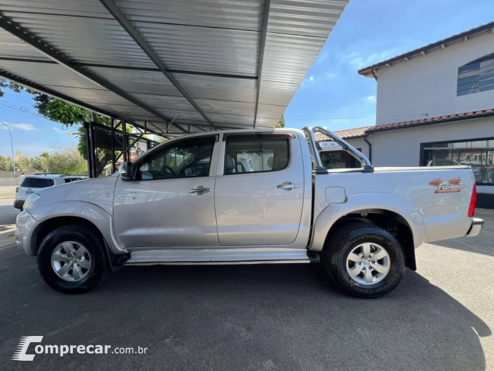 Hilux Caminhonete 3.0 4P SR 4X4 TURBO DIESEL CABINE DUPLA