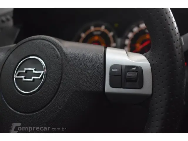 VECTRA SEDAN - 2.0 MPFI ELEGANCE 8V 4P MANUAL