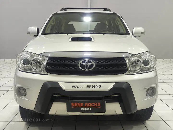 Hilux SW4 SRV D4-D 4x4 3.0 TDI Dies. Aut