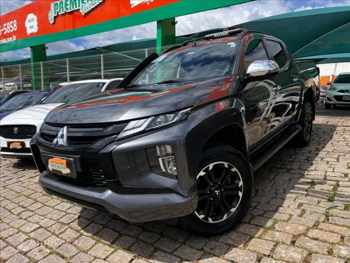 L200 TRITON 2.4 16V Turbo Sport HPE CD 4X4