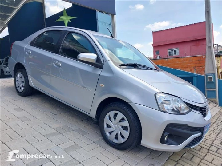 ETIOS 1.5 XS Sedan 16V