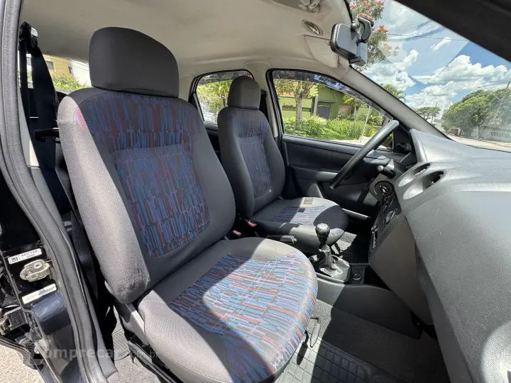 CELTA 1.0 MPFI Life 8V