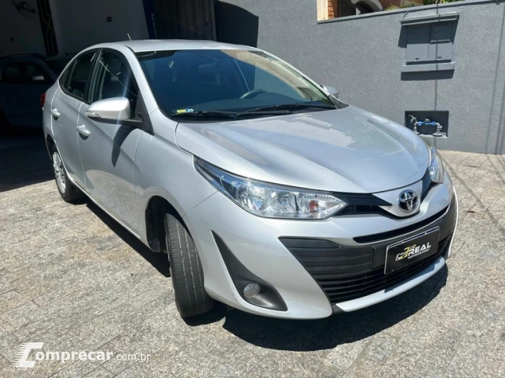 YARIS 1.5 16V Sedan XL Live