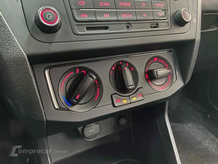 VOYAGE 1.0 12V MPI TOTALFLEX 4P MANUAL