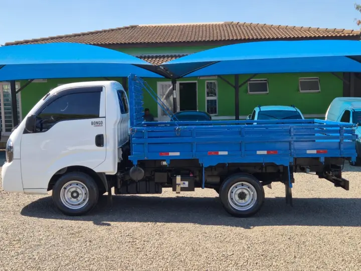 Bongo 2.5 K-2500 CABINE SIMPLES