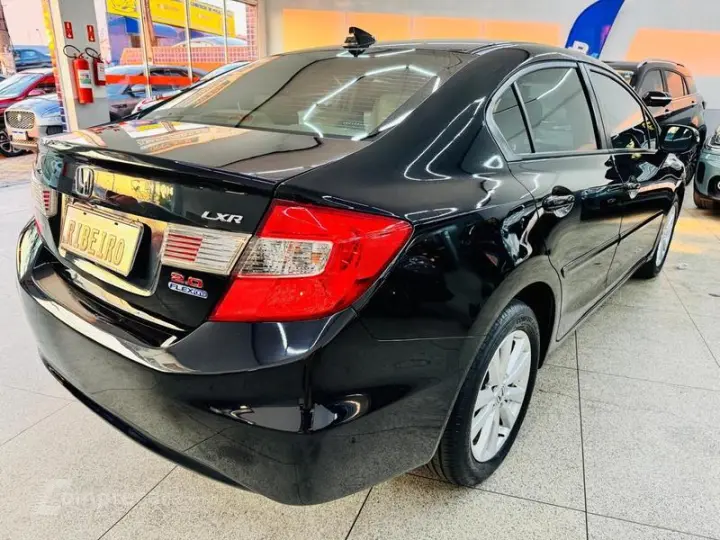 CIVIC LXR 2.0 16V FLEX AUT.