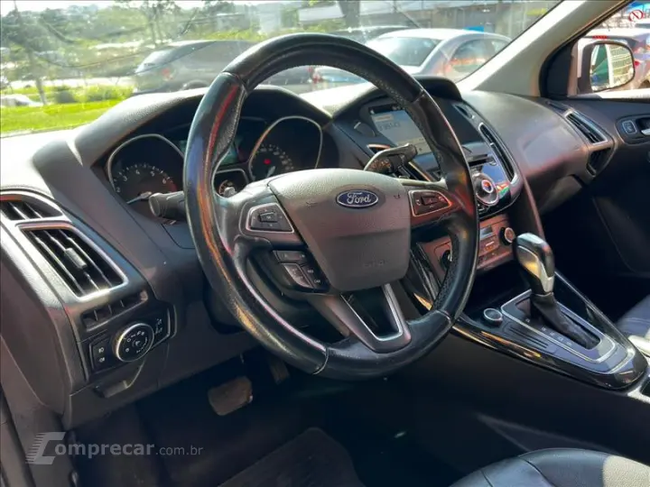 FOCUS 2.0 Titanium Fastback 16V