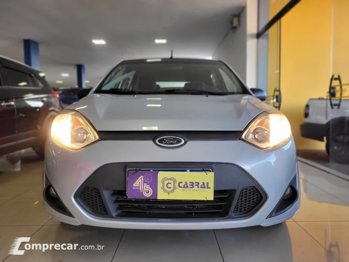 FIESTA 1.6 MPI Class Hatch 8V