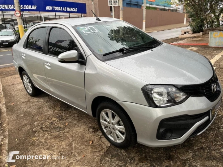 ETIOS 1.5 X Plus Sedan 16V