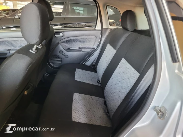 FIESTA 1.6 MPI Class Hatch 8V