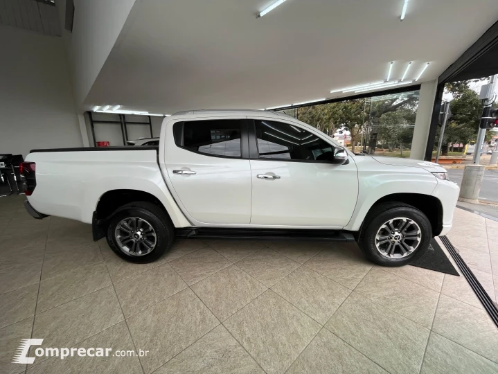 L200 TRITON 2.4 16V TURBO DIESEL SPORT HPE-S CD 4P 4X4 AUTOM