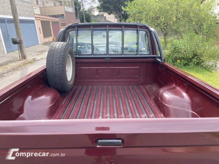 F-1000 2.5 XLT 4X2 CS 8V Turbo