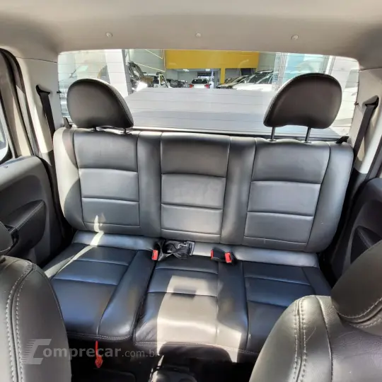 AMAROK Trendline CD 2.0 TDI 4X4 Dies Aut