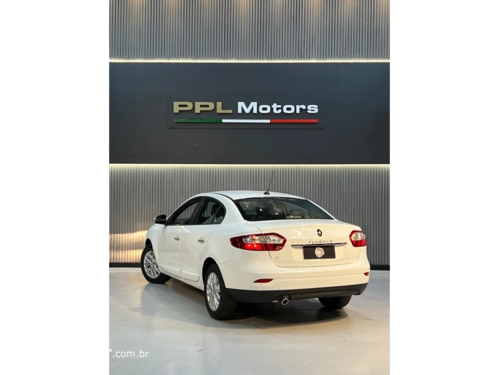 FLUENCE 2.0 DYNAMIQUE PLUS 16V FLEX 4P AUTOMÁTICO