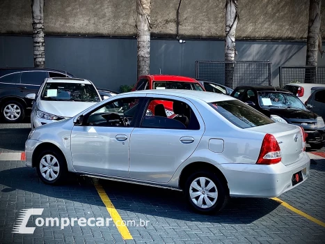 ETIOS 1.5 XS Sedan 16V