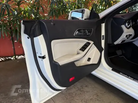 CLA 200 1.6 VISION 16V FLEX 4P AUTOMÁTICO