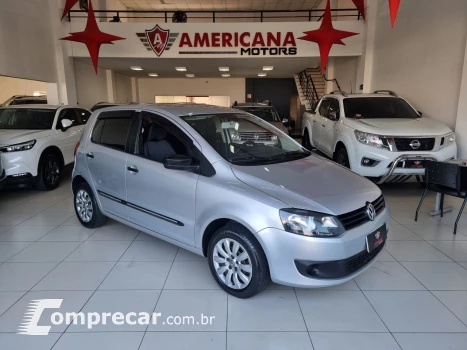 Volkswagen Fox 1.0 4P FLEX 4 portas