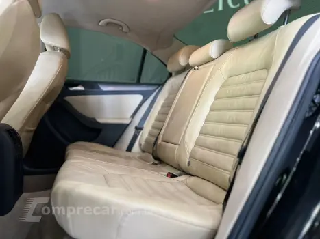 JETTA 2.0 COMFORTLINE FLEX 4P TIPTRONIC