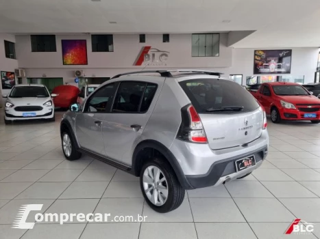 SANDERO - 1.6 STEPWAY 16V 4P AUTOMÁTICO