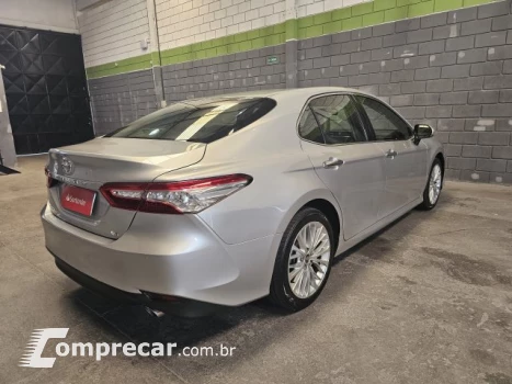 CAMRY - 3.5 XLE V6 24V 4P AUTOMÁTICO