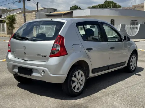 SANDERO 1.6 Expression 8V Hi-torque