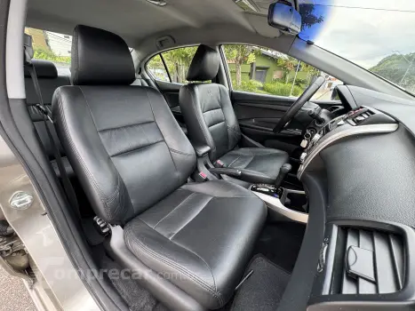 CITY 1.5 LX Sedan 16V