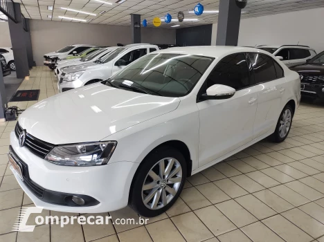 Volkswagen JETTA 2.0 Comfortline 4 portas