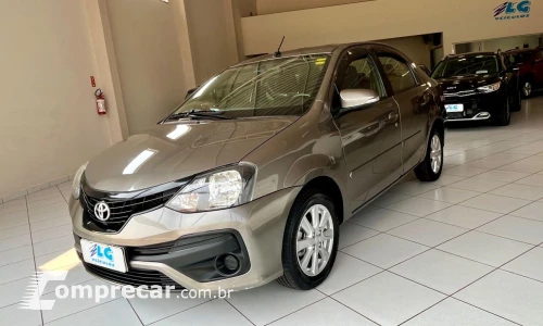 Toyota Etios Sedan 1.5 16V 4P FLEX X 4 portas