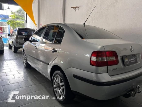 POLO SEDAN - 1.6 MI 8V 4P MANUAL