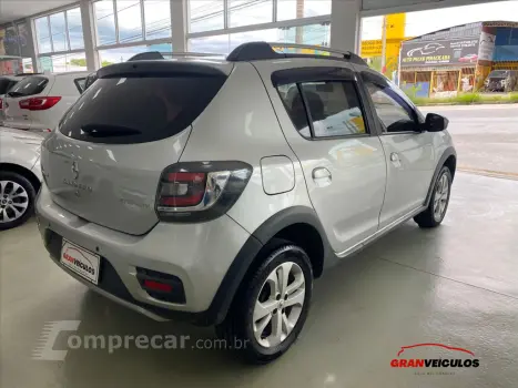 SANDERO 1.6 STEPWAY 8V FLEX 4P AUTOMATIZADO