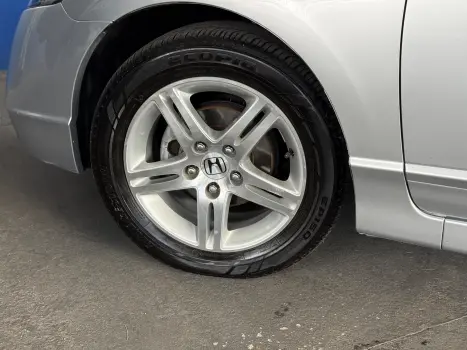 Civic Sedan EXS 1.8/1.8 Flex 16V Aut. 4p