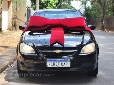 CLASSIC 1.0 MPFI LS 8V FLEX 4P MANUAL