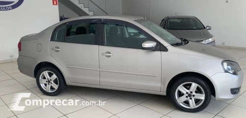 Polo Sedan 1.6 4P FLEX