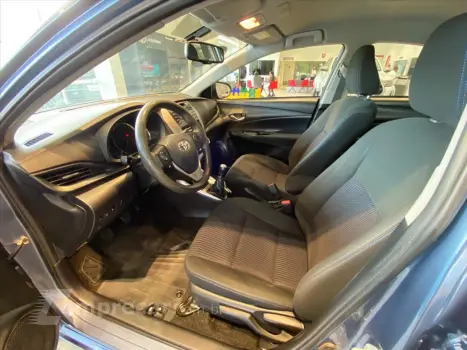 YARIS 1.5 16V FLEX SEDAN XL MANUAL