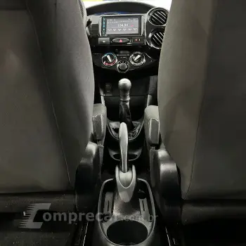 ETIOS HB X ETIOS HB X