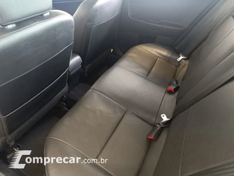 LANCER 2.0 HLE 16V 4P AUTOMÁTICO