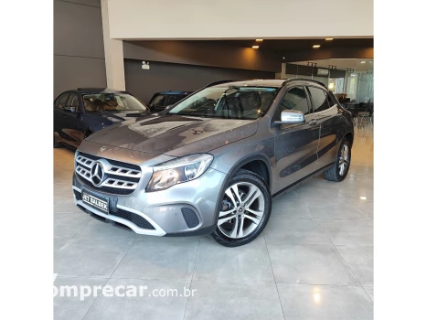 Mercedes-Benz GLA 200 1.6 CGI FLEX STYLE 7G-DCT 4 portas