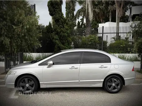 CIVIC 1.8 LXS 16V GASOLINA 4P AUTOMÁTICO