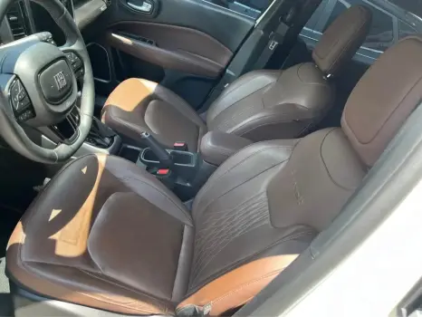 TORO 2.0 16V Turbo Ranch 4WD AT9