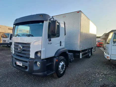 Volkswagen Constellation 15.190 2 portas