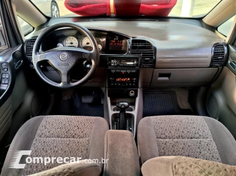 ZAFIRA 2.0 MPFI ELEGANCE 8V FLEX 4P AUTOMÁTICO