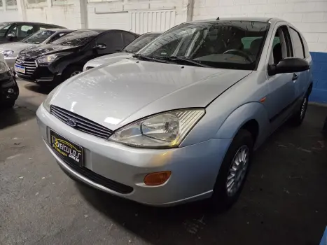 FORD FOCUS 1.8 16V GASOLINA 4P MANUAL 4 portas