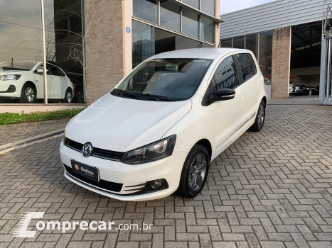 Volkswagen Fox Connect 1.6 Flex 8V 5p 4 portas