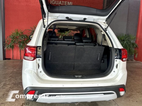 OUTLANDER 2.2 MIVEC DI-D DIESEL HPE-S AWD AUTOMÁTICO