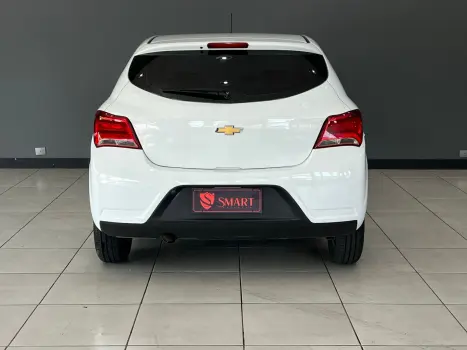 Onix 1.0 LT SPE/4