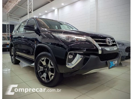 HILUX SW4 2.8 SRX Diamond 4X4 7 Lugares 16V Turbo Intercoole